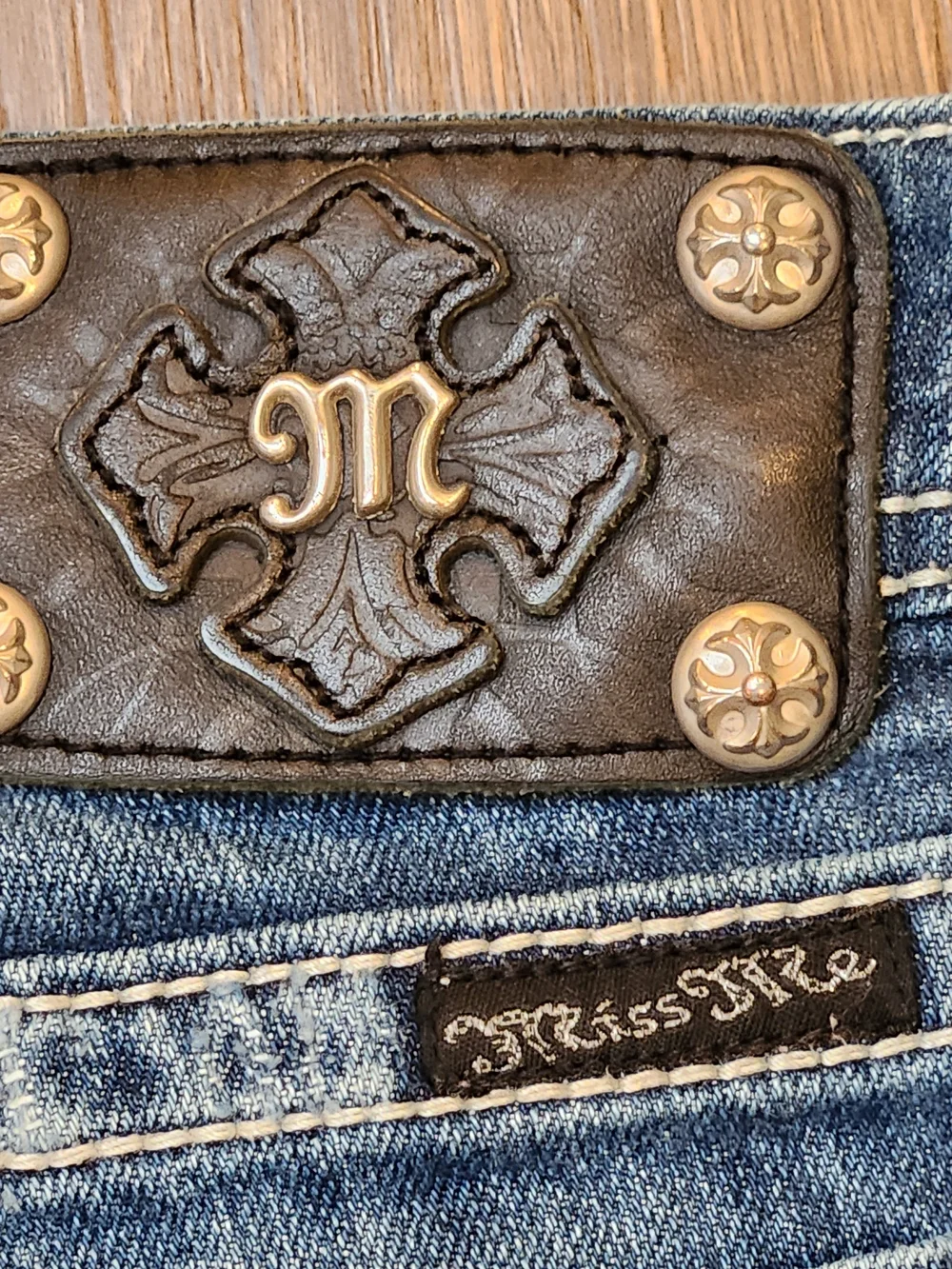 ✨ VINTAGE Miss Me Angel Wing / Cross Rhinestone Skinny Jeans - Sz 26 - Boho ✨ - Picture 12 of 16